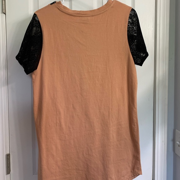 Forever 21 Long T-shirt - Picture 2 of 2